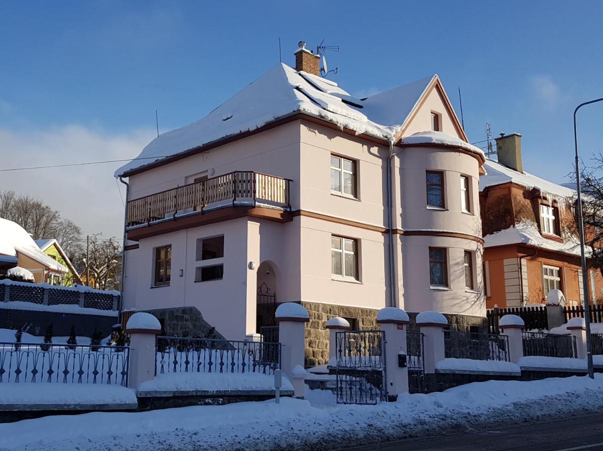 Vila Nejdek - Erzgebirge Aparthotel Exterior photo
